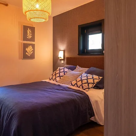 Family Retreat With Pools * Antoing