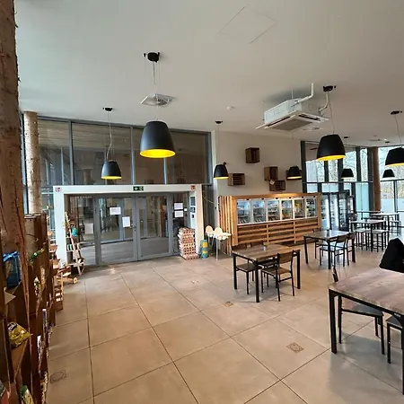 Family Retreat With Pools *