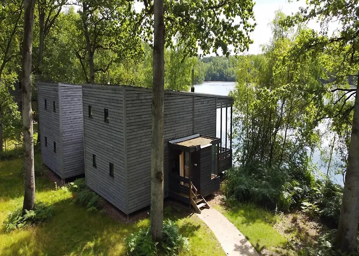 Family Retreat With Pools Hébergement de vacances Antoing