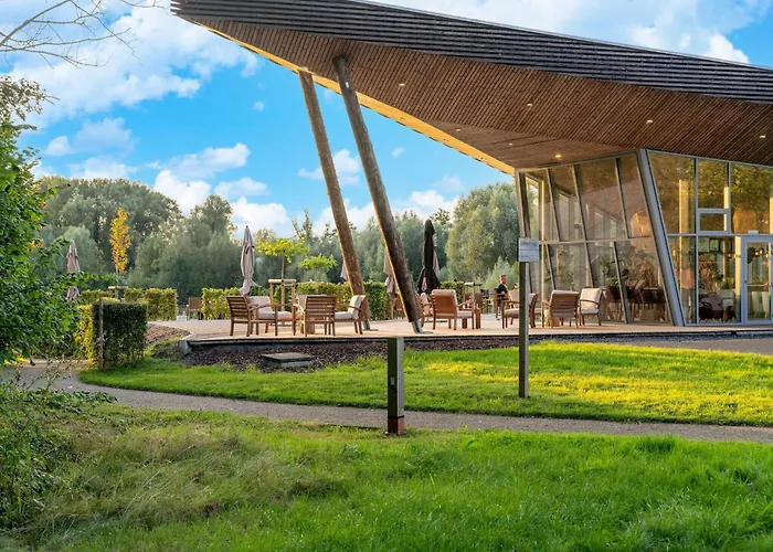 Hébergement de vacances Family Retreat With Pools